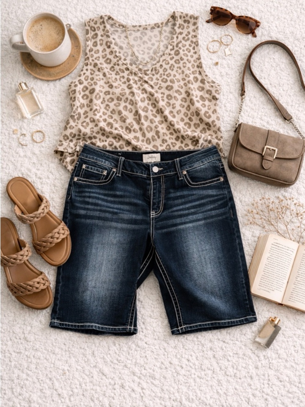 Buckle Daytrip Virgo Dark Wash Denim Shorts